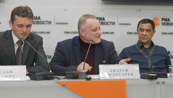 Новость:  Власть приспосабливается к диктату деструктивного криминалитета На пресс-конференции в информационном агентстве РИА-Новости Украина