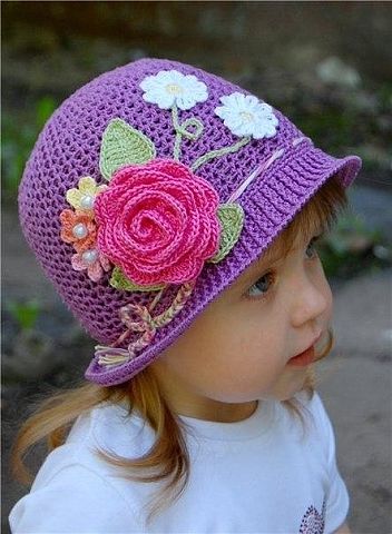 Вяжем:  Милые шапочки для девочек Просто волшебные панамки для девочек связала legendasun с Осинок.
